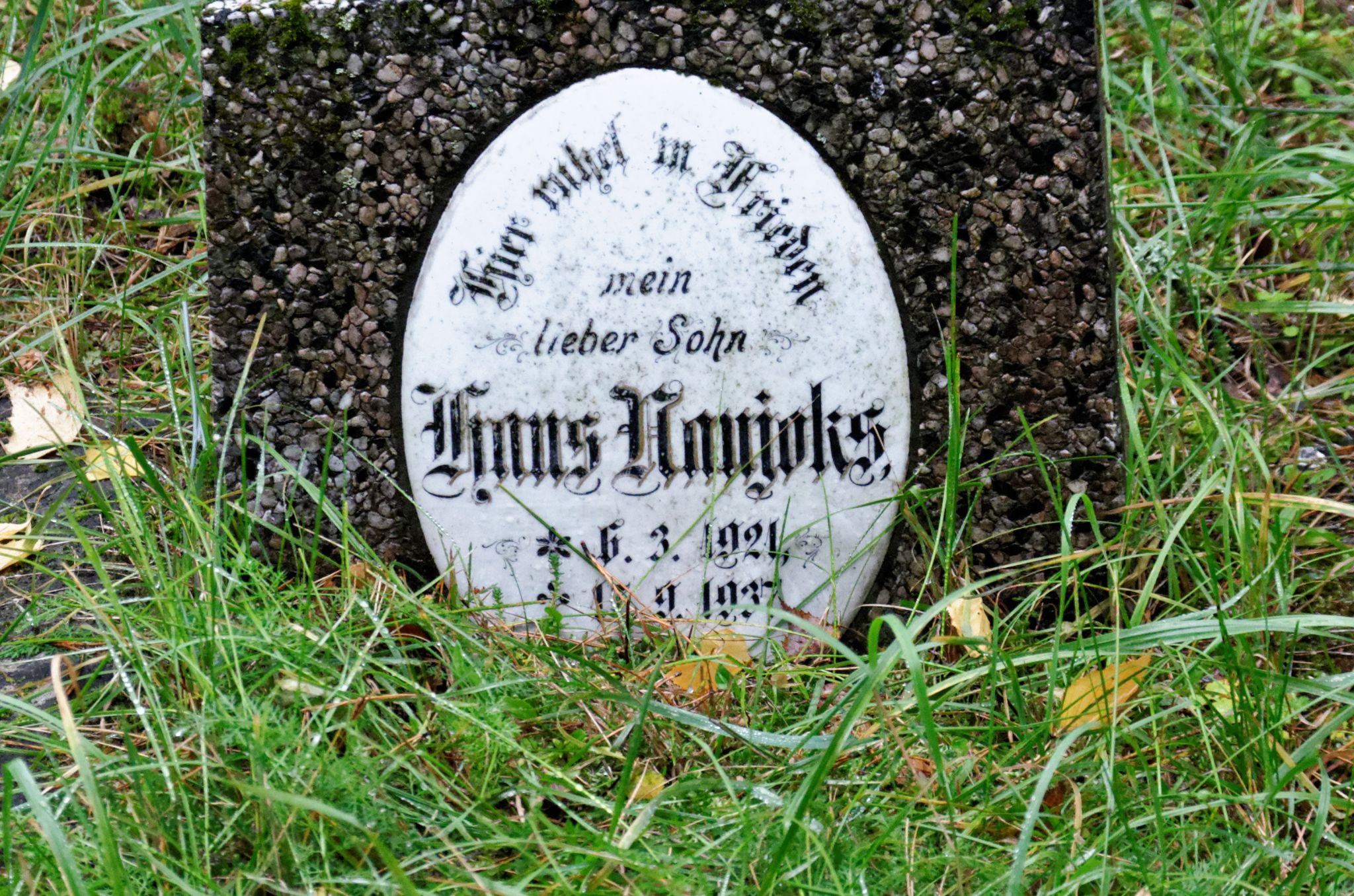 2013 10 06 11h14m30JHU 8913a