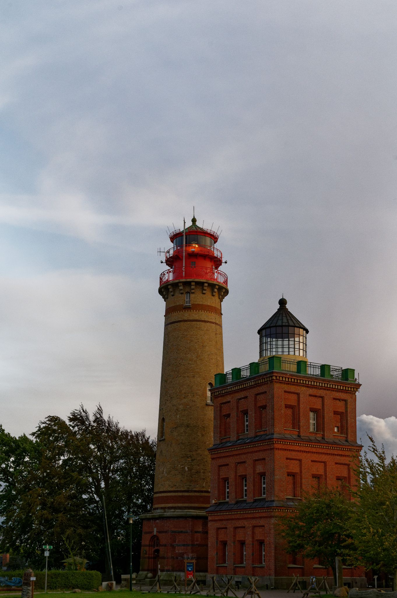 2019 09 19 19h00m37JHU 1540a